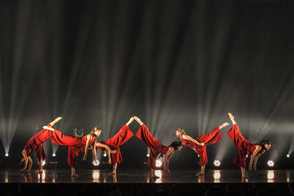ダンス専門学校 TOKYO STEPS ARTSのダンス公演「和笑踊宴」落花流水（らっかりゅうすい）2